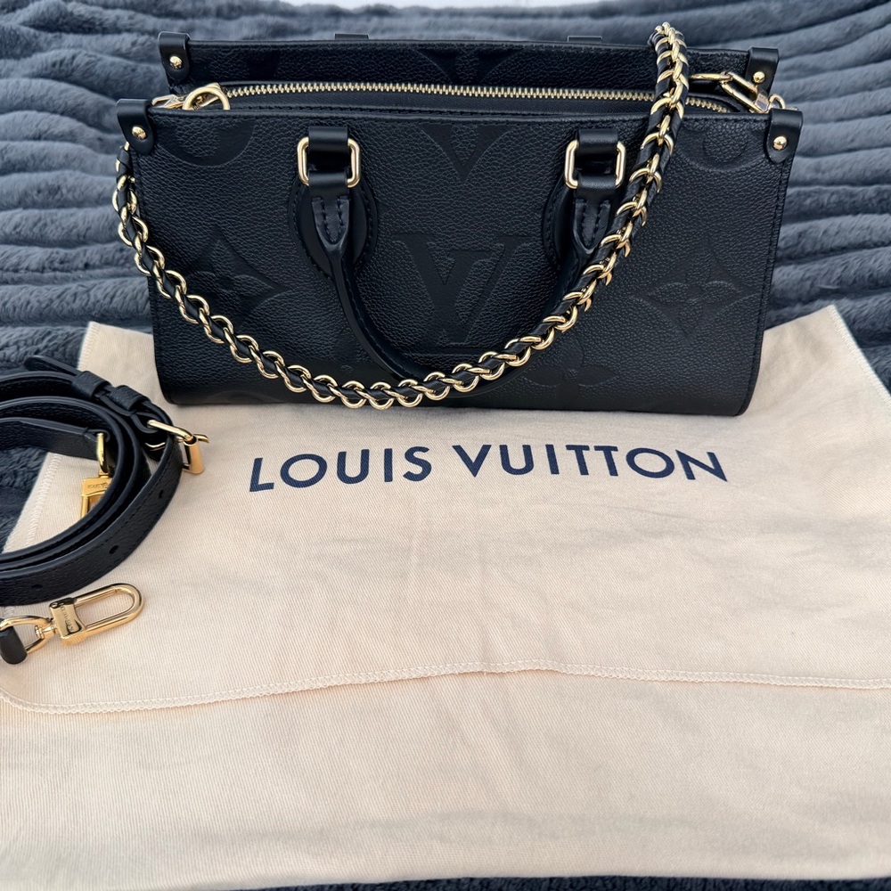 Louis Vuitton OnTheGo East West